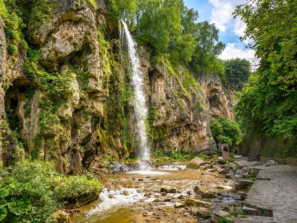 Медовые водопады и гора Кольцо: автобусная экскурсия из Пятигорска
