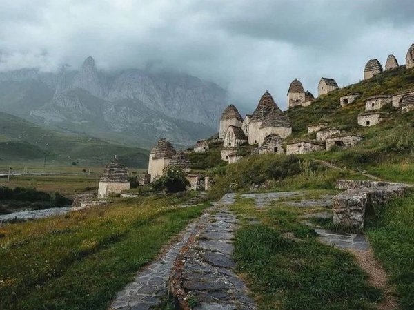 Путешествие по Осетии: Куртатинское ущелье, некрополь и водопады - фото 2