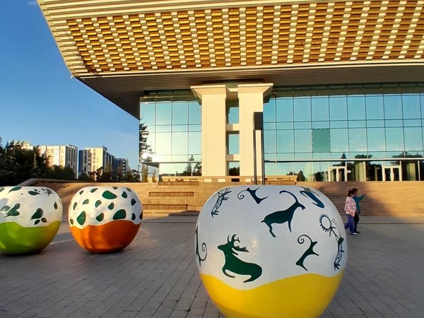 Знакомство с Алматы — на групповой экскурсии