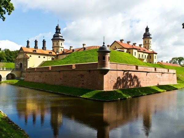 Путешествие с гидом по замкам Беларуси - фото 1