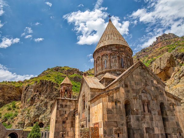 Гарни, Гегард и Симфония камней — три чуда Армении - фото 1