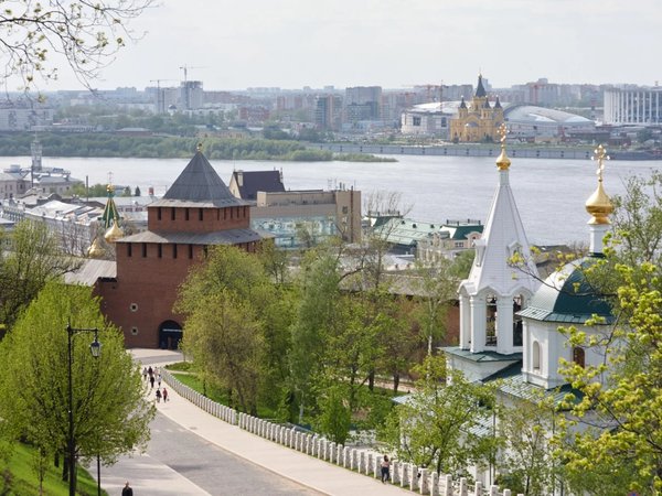 По Нижнему Новгороду — на авто