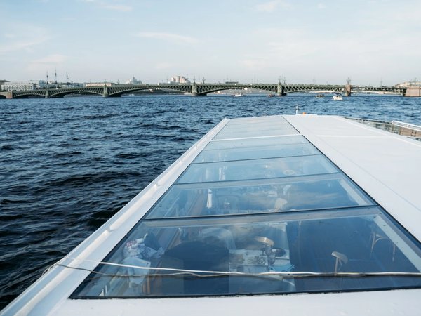 По Неве и каналам Петербурга — на теплоходе с аудиогидом - фото 4