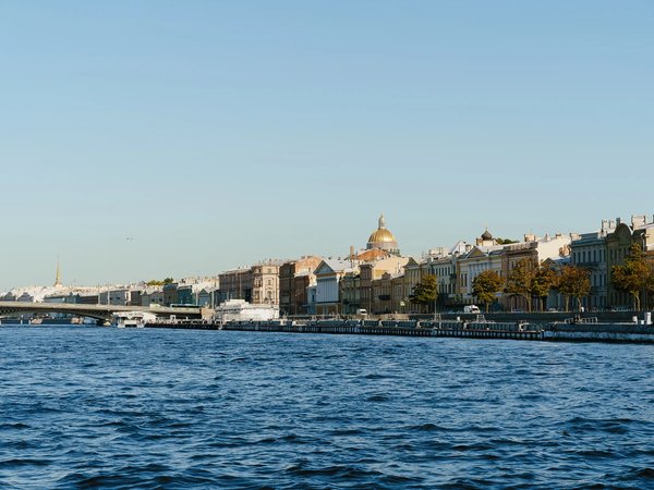 По Неве и каналам Петербурга — на теплоходе с аудиогидом - фото 3