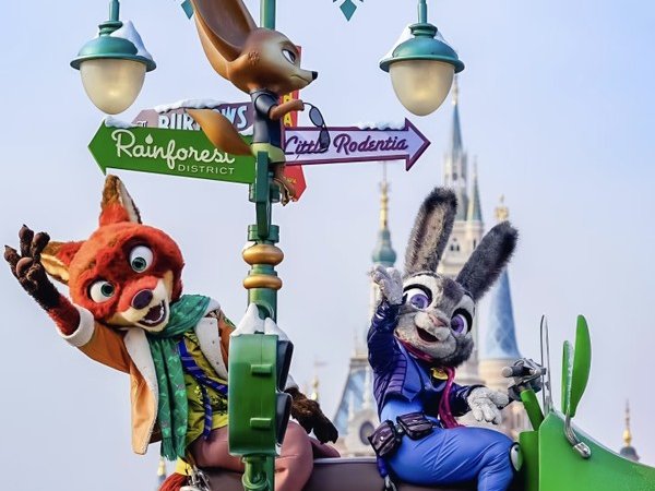 Шанхайский Диснейленд: путешествие в самый большой Disney парк Азии