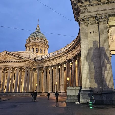 По Петербургу с петербуржцем