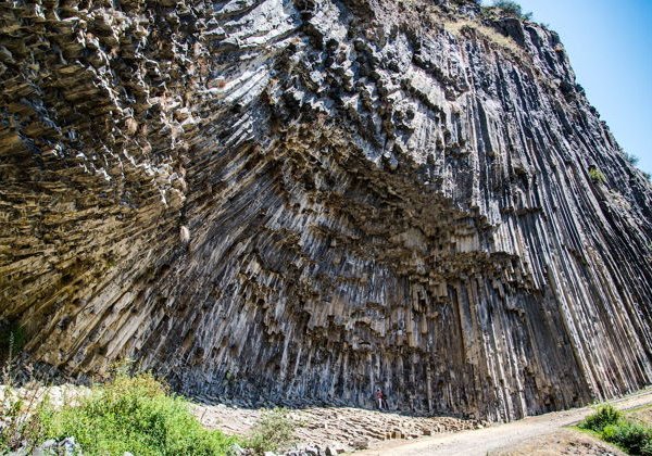 Гарни и Гегард, Эчмиадзин и Симфония камней - фото 2