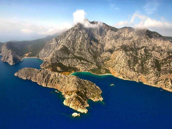 На катере по генуэзским бухтам Порто-Дженевиз, Сазак и Аксеки из Кемера - фото 1