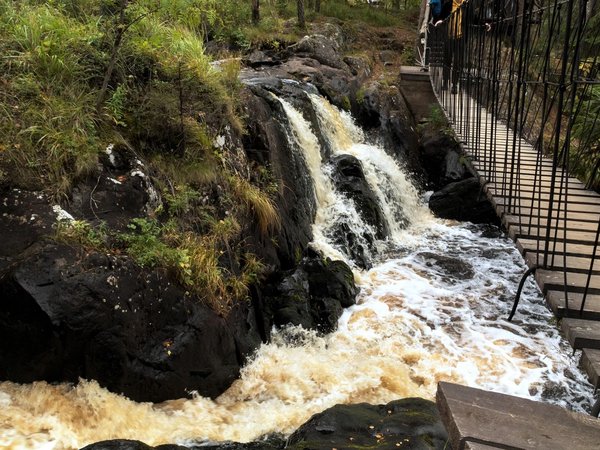 Карелия из Санкт-Петербурга: водопады, Рускеала и тот самый ретропоезд - фото 4