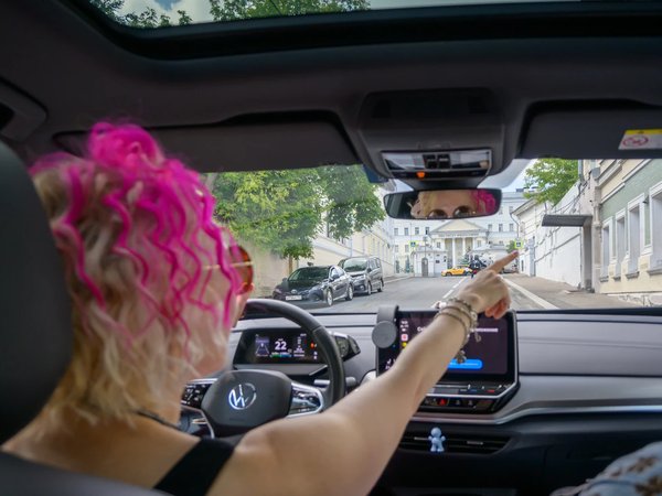 «Знакомьтесь — это Москва!»: обзорная автомобильная экскурсия