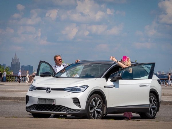 «Знакомьтесь — это Москва!»: обзорная автомобильная экскурсия - фото 3