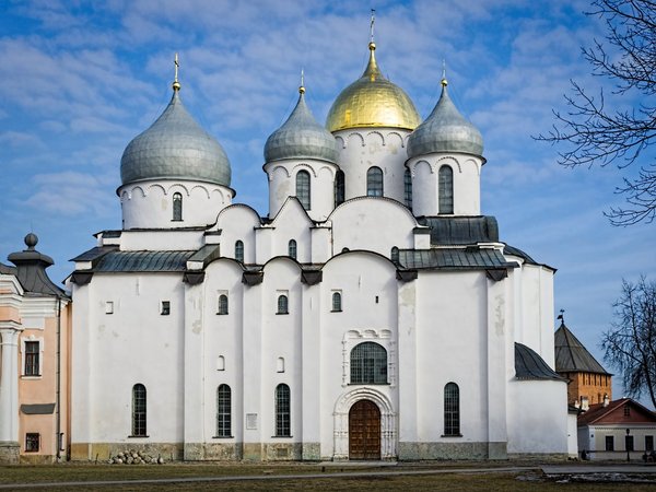 Великий Новгород: погружение в древность