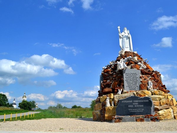 Оптина пустынь и Шамордино: культовые святыни Калужской области - фото 2