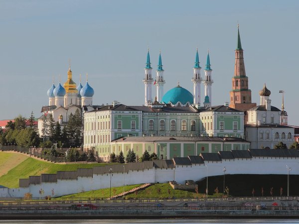 Казанский кремль пешком: история и легенды - фото 1