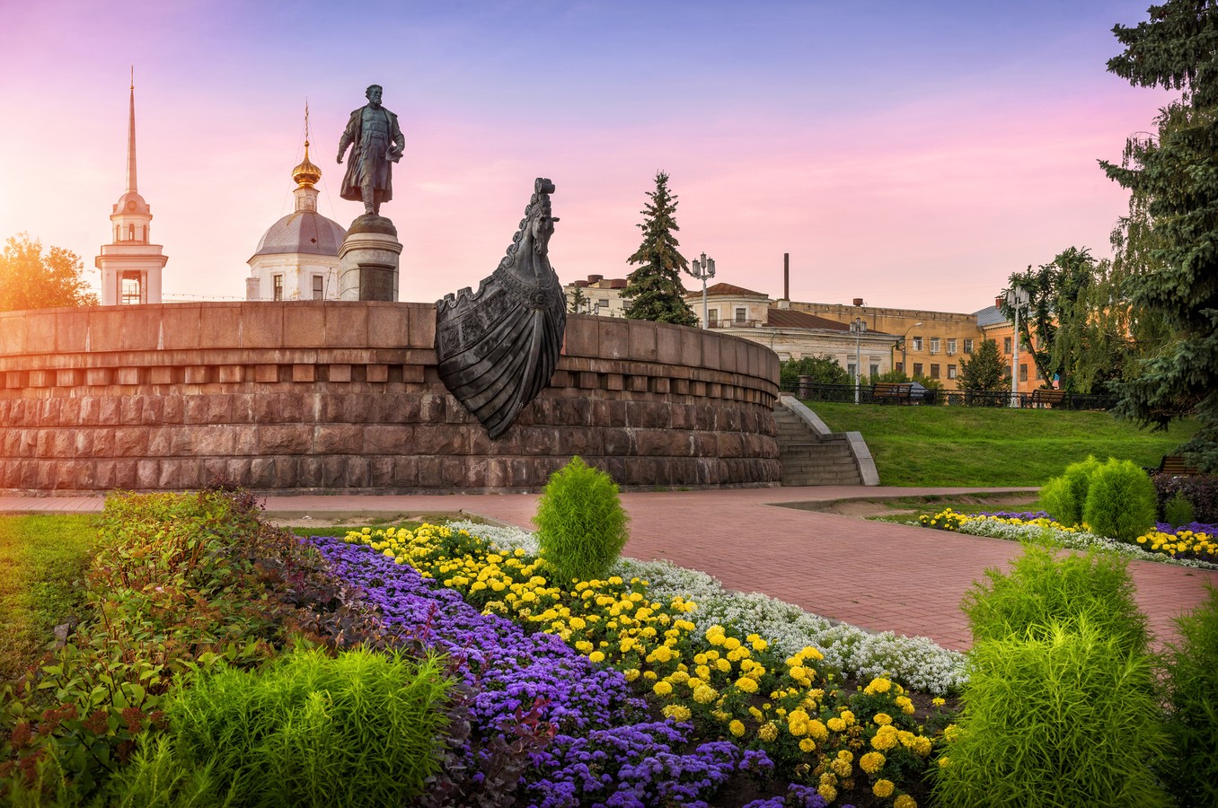 Тверь древняя и современная