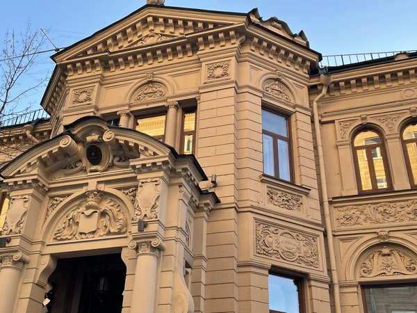 Свободные несвободные: восемь великих женщин - фото 3