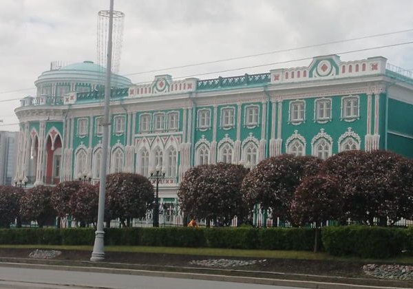 Индивидуальная обзорная экскурсия по Екатеринбургу на автомобиле - фото 2