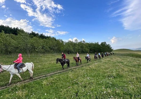 Конная прогулка недалеко от Кисловодска (мини-группа) - фото 1