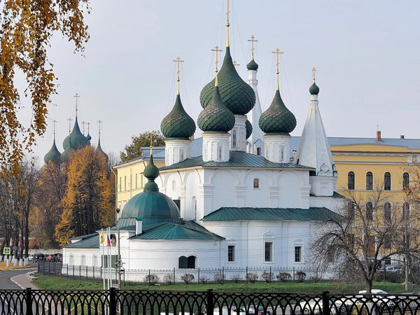 17 каменных сказов Ярославля и древнерусское узорочье - фото 1