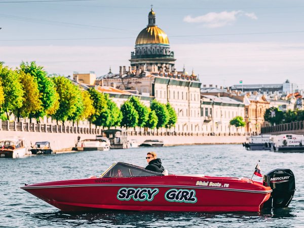 На красивом катере по Петербургу: индивидуальная прогулка - фото 3