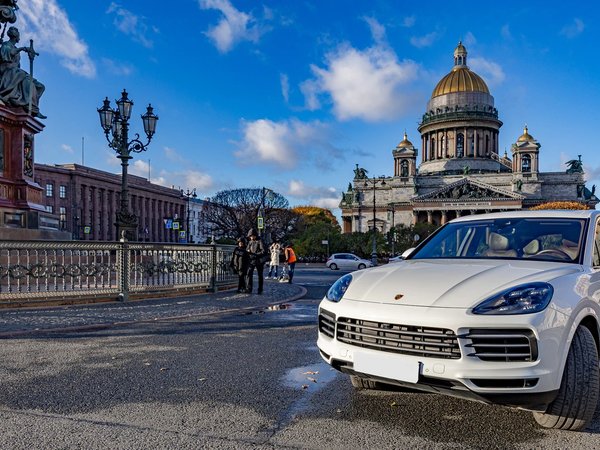 Петербург на Porsche Cayenne с панорамной крышей - фото 2