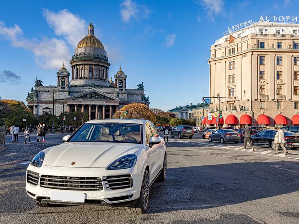 Петербург на Porsche Cayenne с панорамной крышей - фото 1