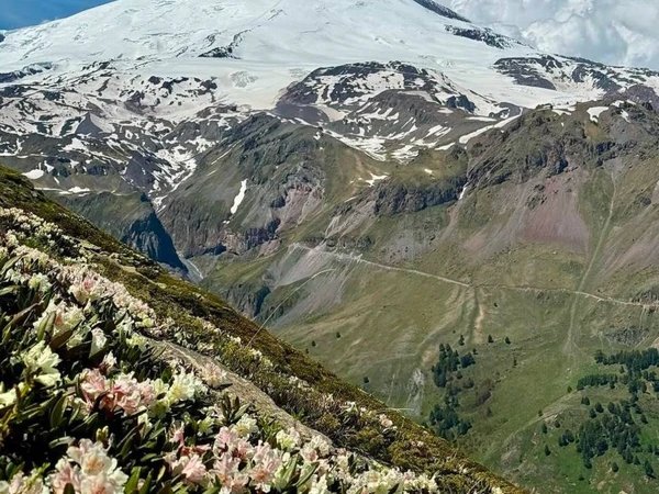 Приэльбрусье: самая высокогорная экскурсия из Нальчика