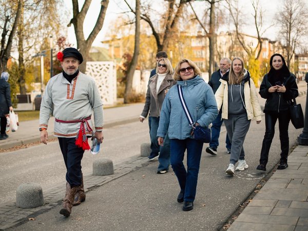 Назад в детство: интерактивное путешествие на ретроавтомобиле по Сергиеву Посаду - фото 3
