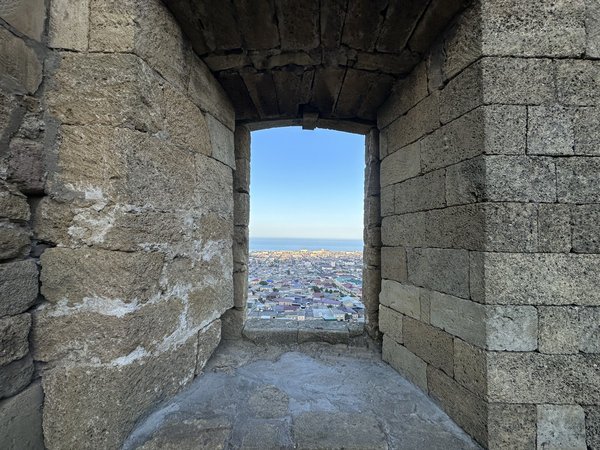 Из Махачкалы в Дербент — на комфортабельном автомобиле - фото 3