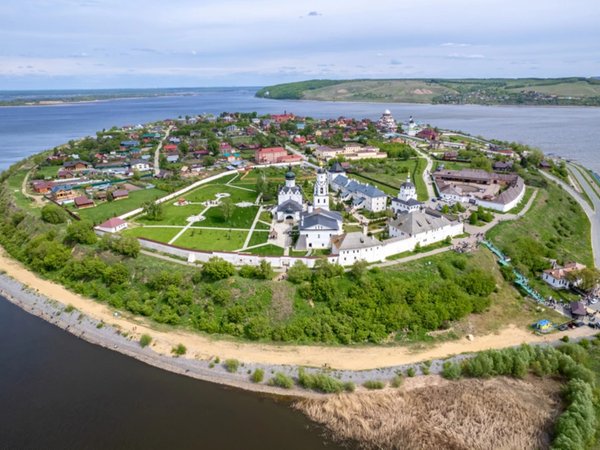 2 в 1: остров-град Свияжск + Голубые озёра или Вселенский храм - фото 2