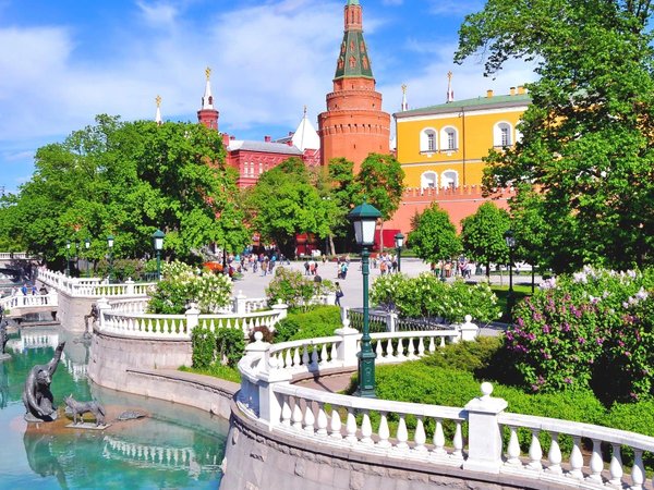 Экскурсия по Александровскому саду и Алмазному фонду - фото 2