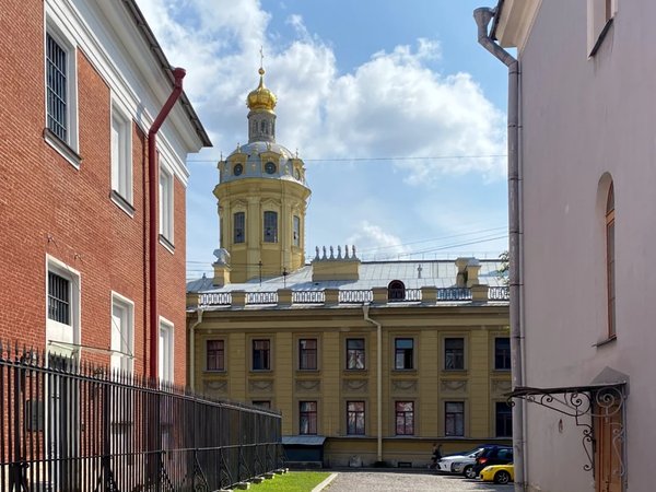 Петропавловская крепость с посещением собора и тюрьмы - фото 4