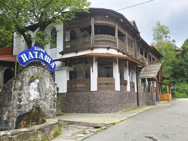 Тайны Пшады: долина водопадов и сафари по реке на джипах - фото 3