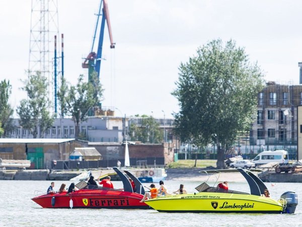 На катере по Таганрогскому заливу с купанием в море - фото 4