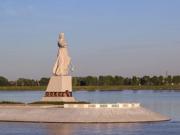 Прогулка под парусом по Рыбинскому морю с капитаном-спортсменом - фото 2