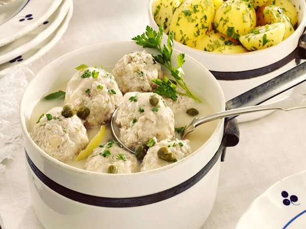 Калининград: город длинной колбасы, клопсов, строганины и марципана - фото 1