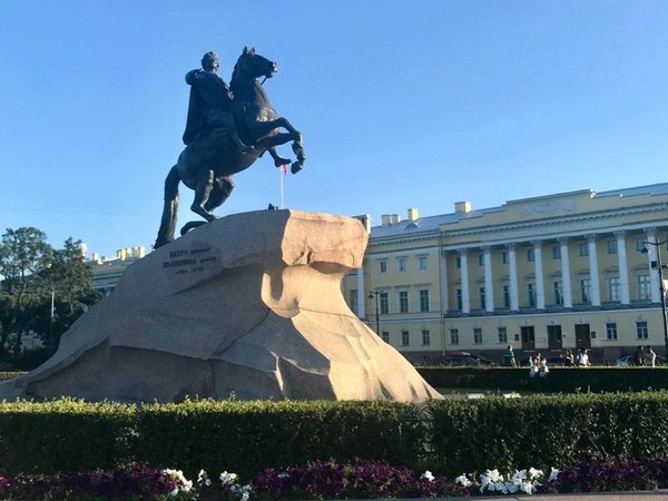 Вокруг Исаакиевского собора: от Николая I до Медного всадника - фото 3