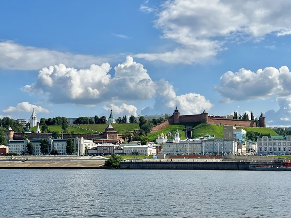 По удивительному Нижнему Новгороду на автомобиле и пешком