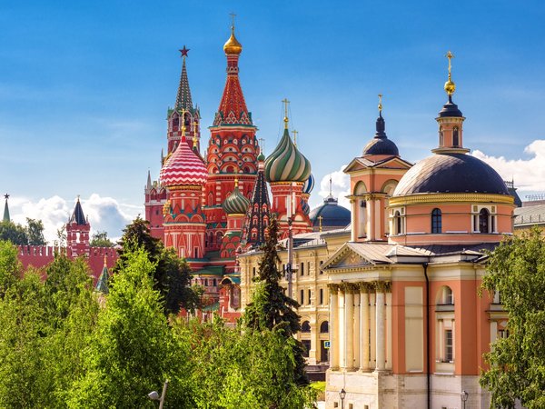 Сказки старого Зарядья: экскурсия по исторической жемчужине Москвы