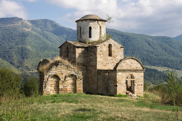 Фото экскурсии - Отправляйтесь в Домбай к величественным ледникам, заснеженным пикам и живописным озерам - 6