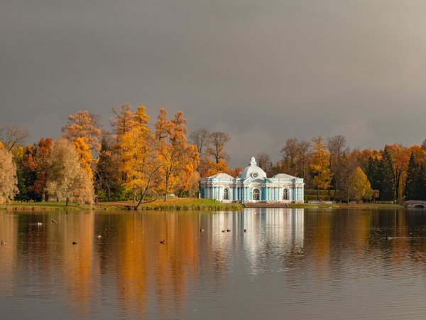 В Екатерининский дворец и Лицей — на машине из Петербурга