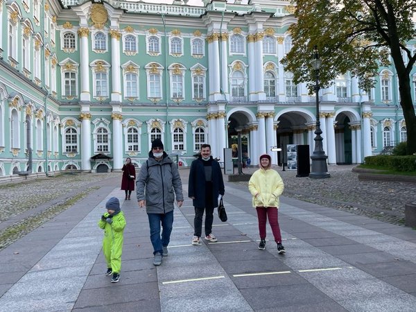 Зимний дворец для детей и их родителей