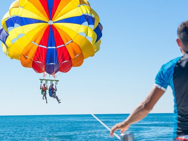 Парасейлинг: полёт на парашюте над Красным морем - фото 2