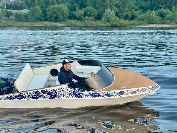 На катере по водам Нижнего Новгорода (без капитана) - фото 3