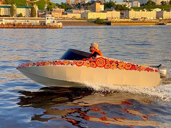 На катере по водам Нижнего Новгорода (без капитана) - фото 1