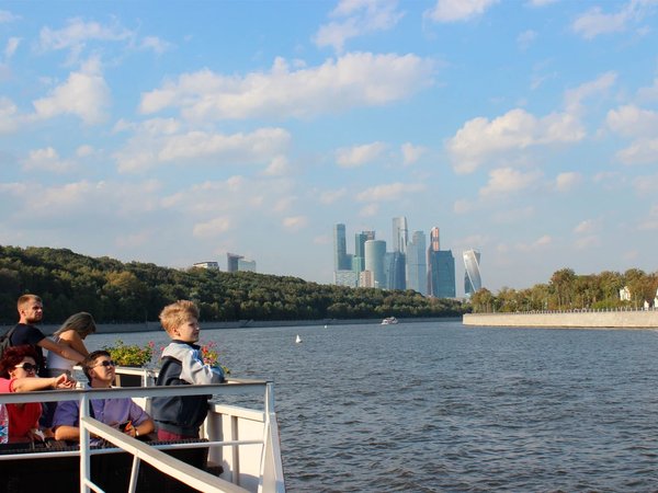 Речная прогулка по центру Москвы от причала Киевский до парка Зарядье - фото 3