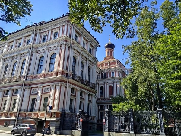Тихий центр Петербурга: прогулка по Коломне и её окрестностям - фото 4