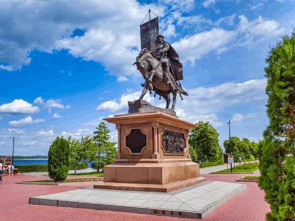 Самара за 3 часа: от купеческих особняков до волжских просторов - фото 4