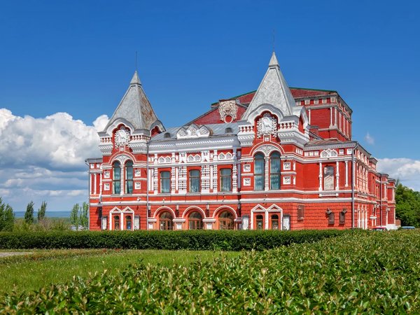 Самара за 3 часа: от купеческих особняков до волжских просторов - фото 1