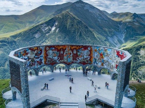 Казбеги: главные и нетуристические тропы из Тбилиси - фото 3